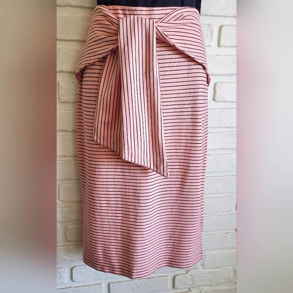 NWT Zara Pink Pinstripe Sexy Lola Pencil Skirt w/ Front Tie Size Large - Picture 5 of 9